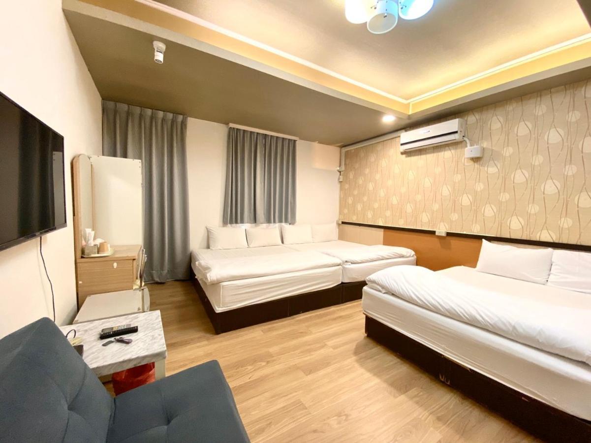 Long House Apartment Taichung Exterior foto