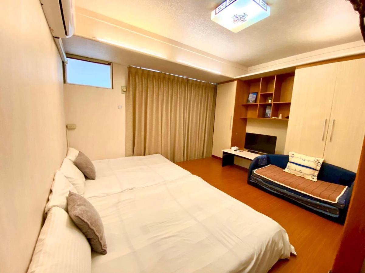 Long House Apartment Taichung Exterior foto